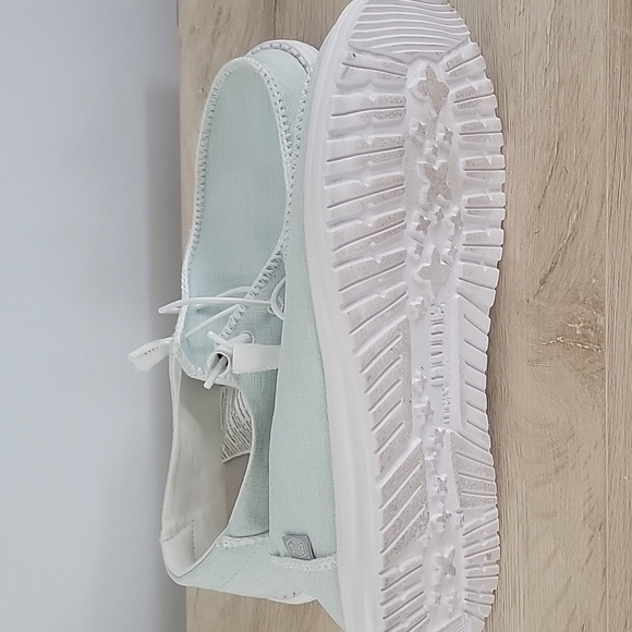 Woman's Size 10 Hey Dude Sky Blue Loafers - Picture 3 of 7